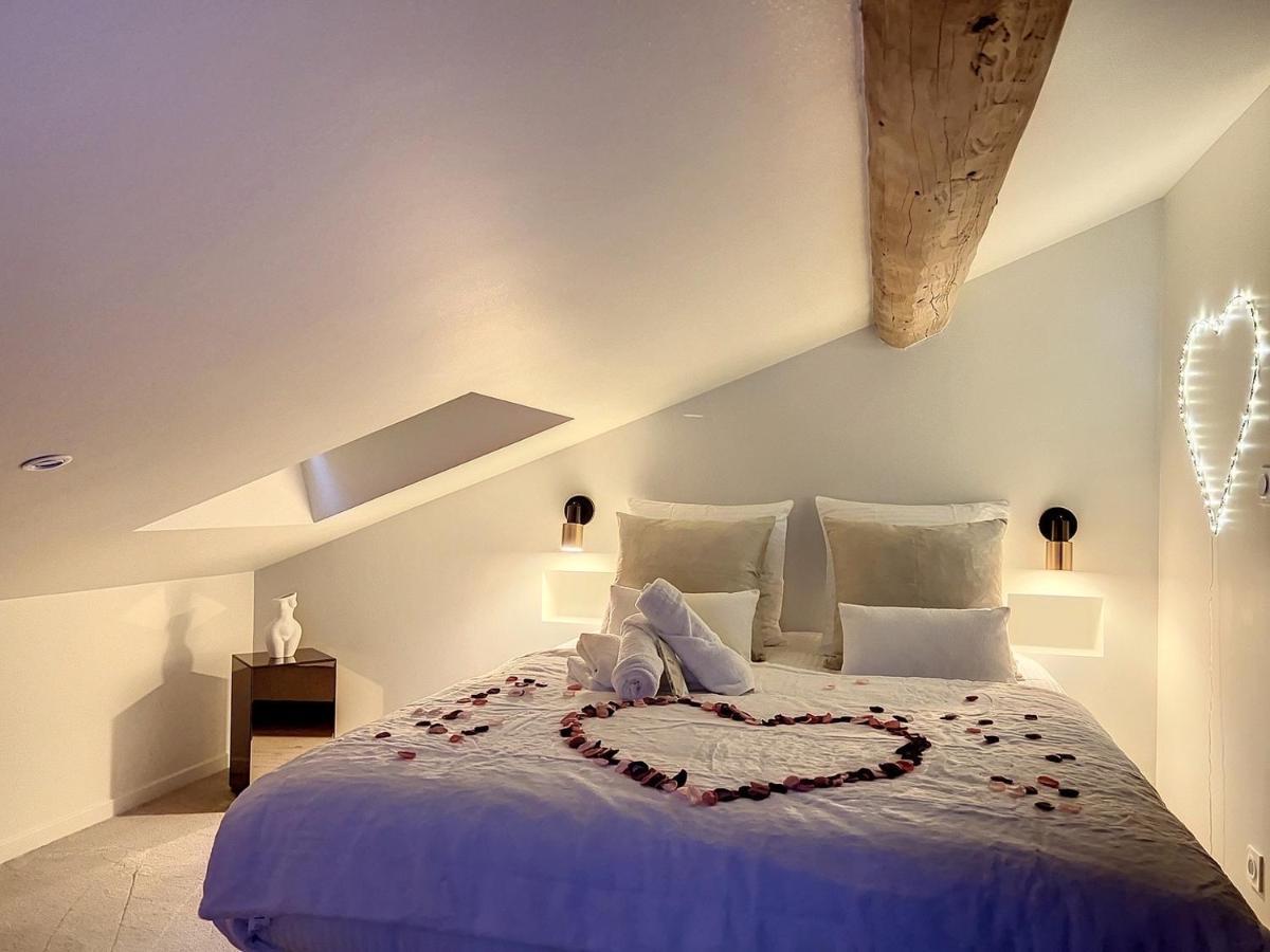 Cocon Blanc Calin Avec Jacuzzi Privatif - Loveroom Insolite Saint-Etienne  Exterior foto